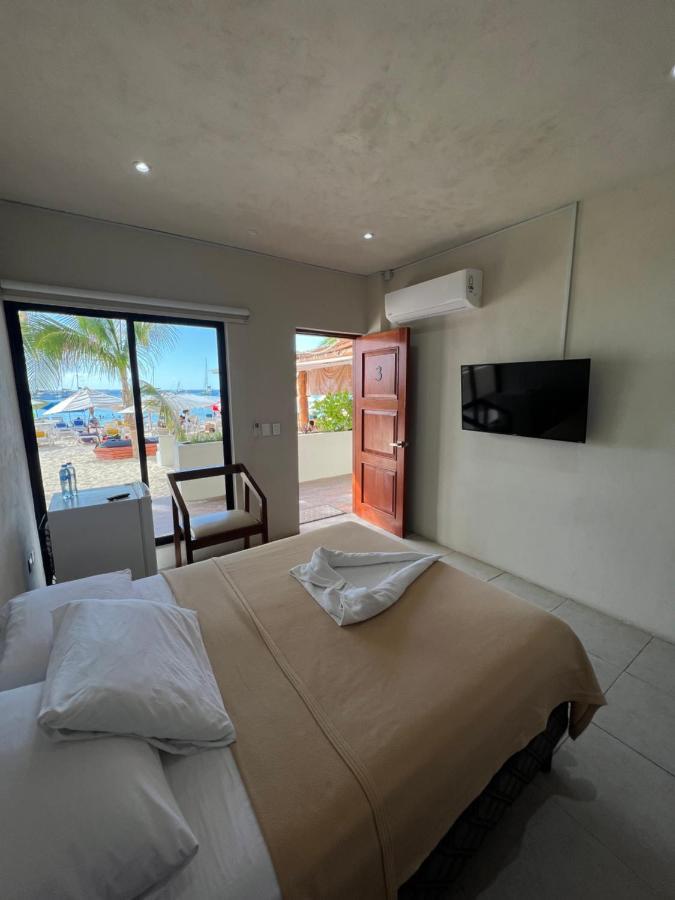 Hotel Cuxos Beachfront Isla Mujeres