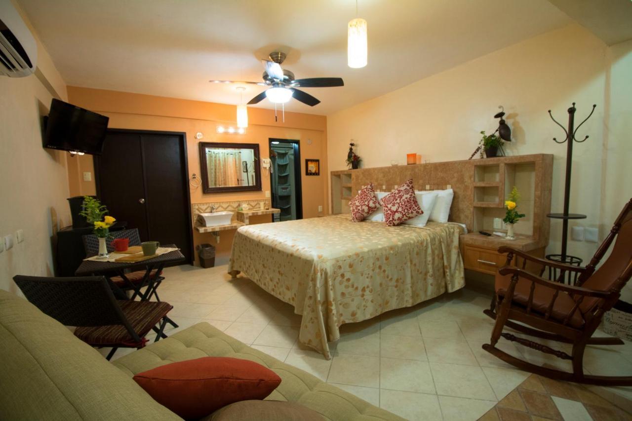 Bucaneros Hotel