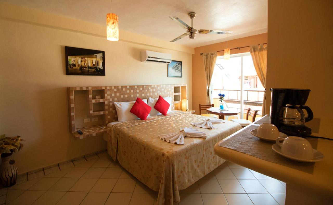 Hotel Bucaneros 3*