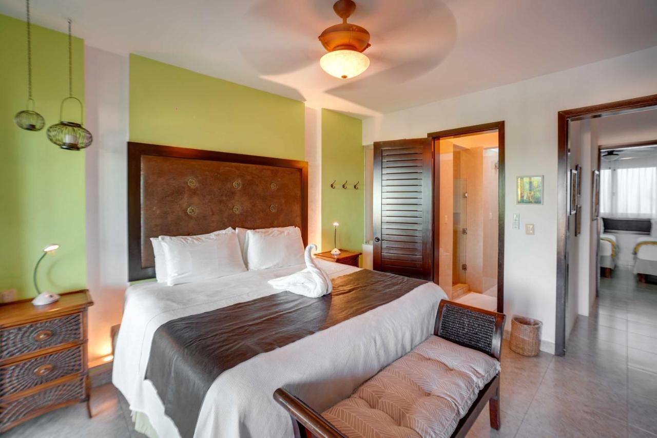 Oceanfront Estate With Infinity Pool! * Isla Mujeres