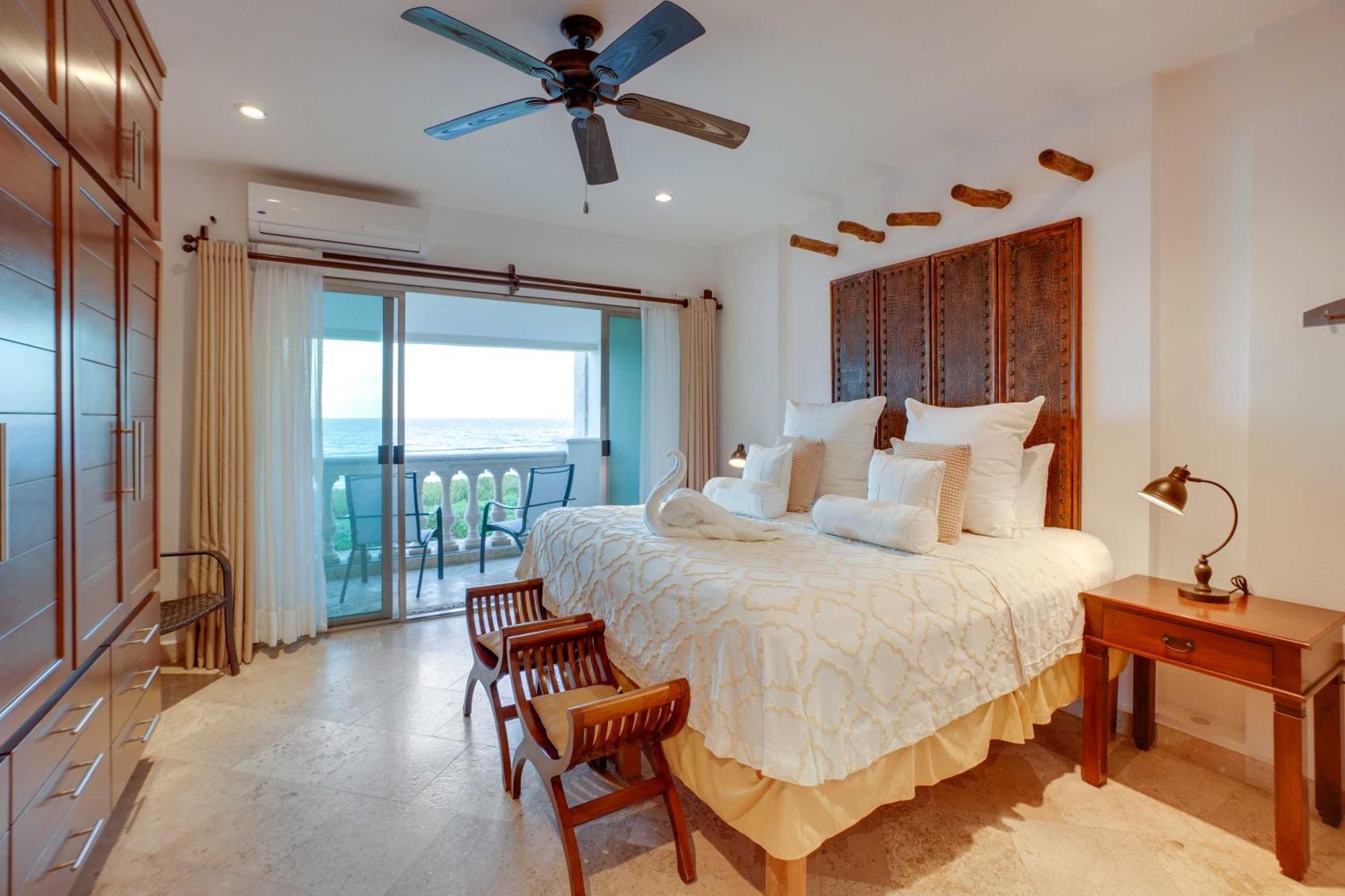 Oceanfront Estate With Infinity Pool! Villa Isla Mujeres