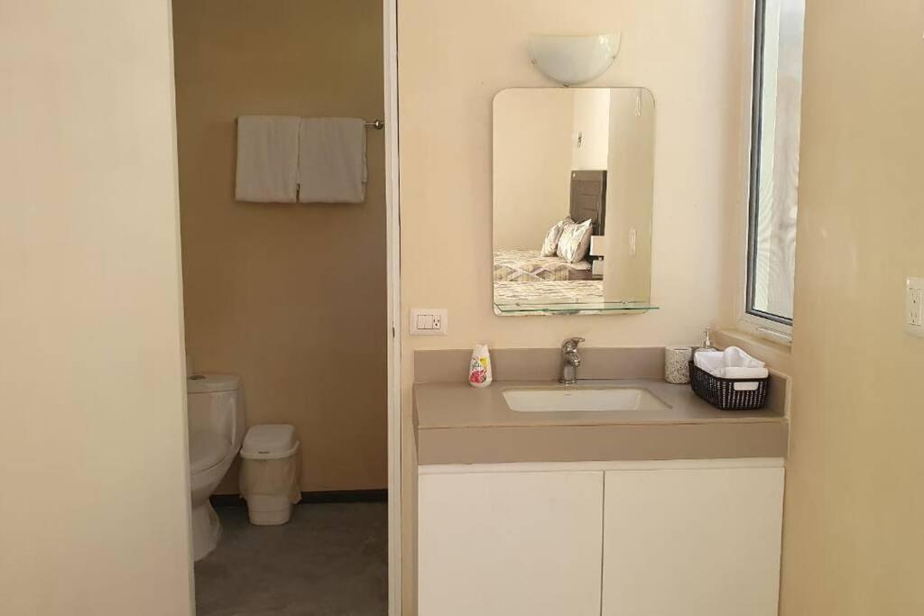 Marysol Beachfront Next To Nomads D4 Apartment *