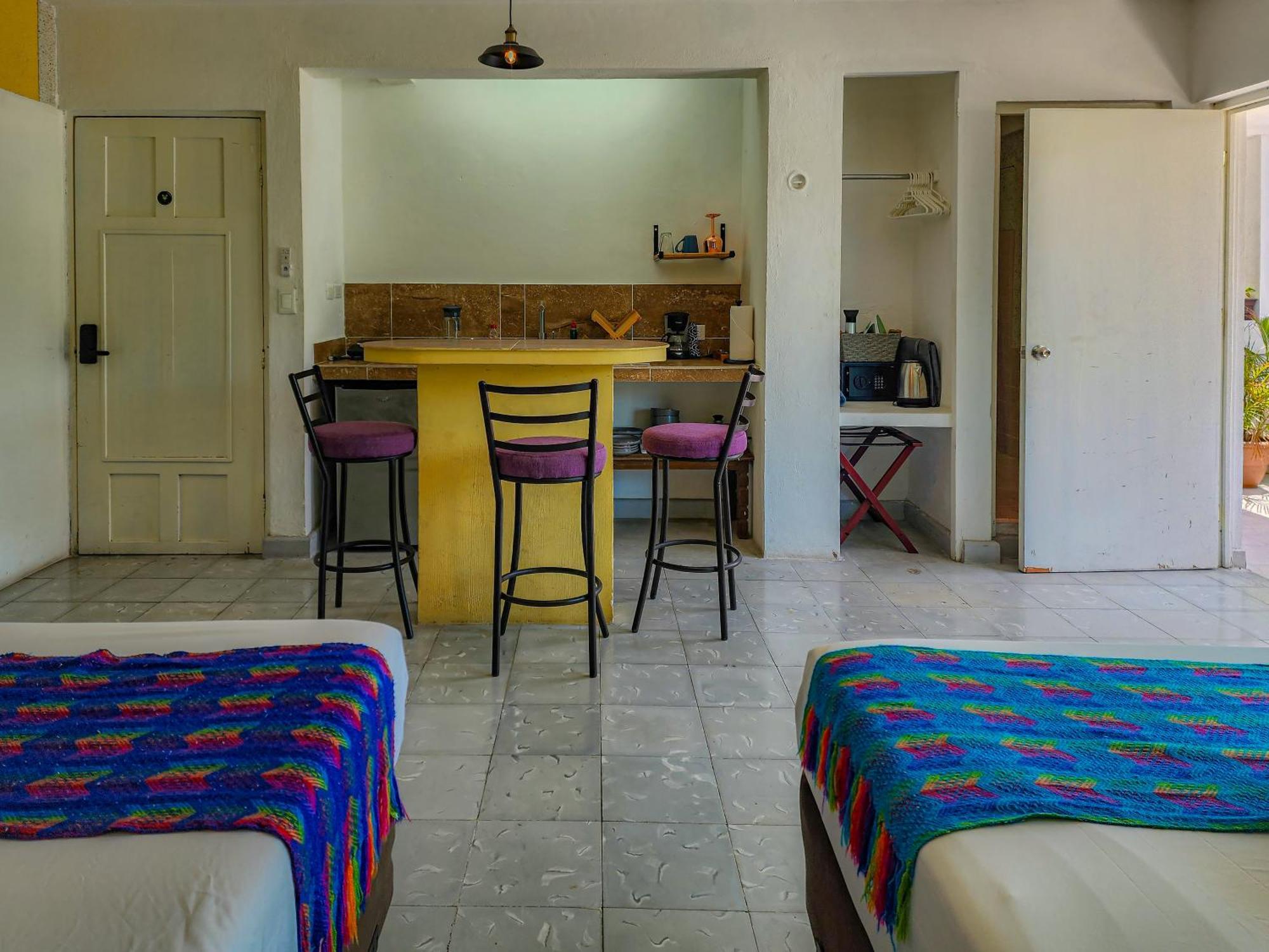 Antillas Inn *