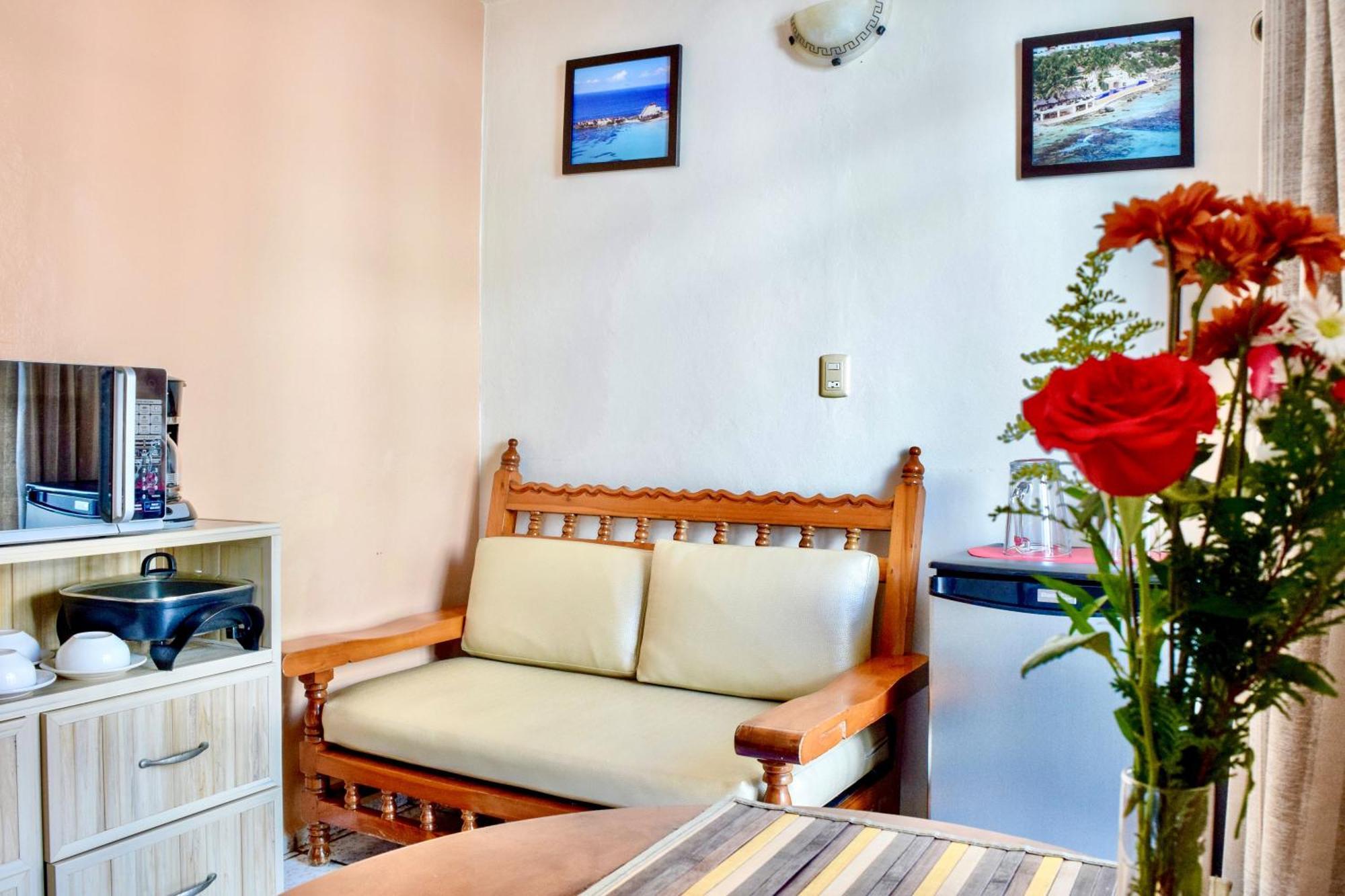 Hotel Bucaneros