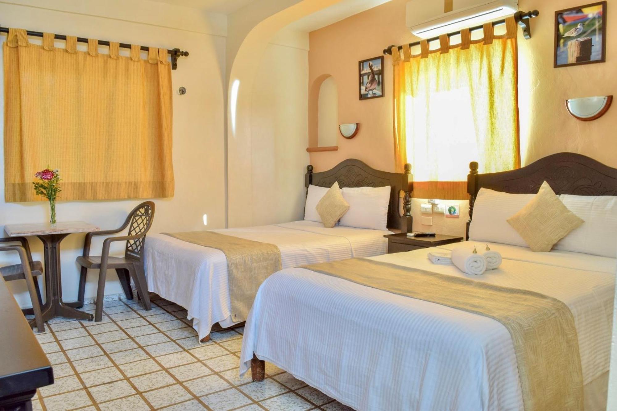 Bucaneros Hotel