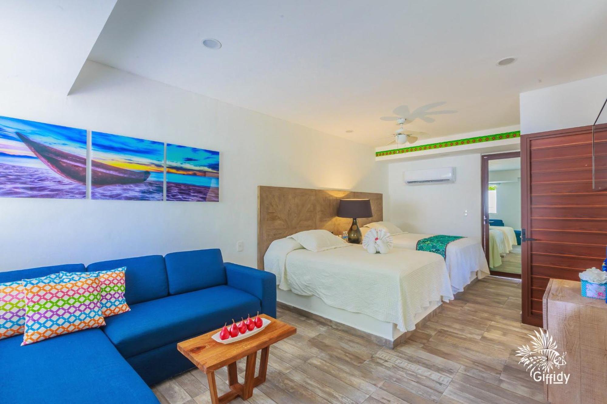 Paradise Hotel 4*
