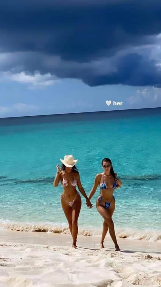 Doctor's Island Sunrise * Isla Mujeres