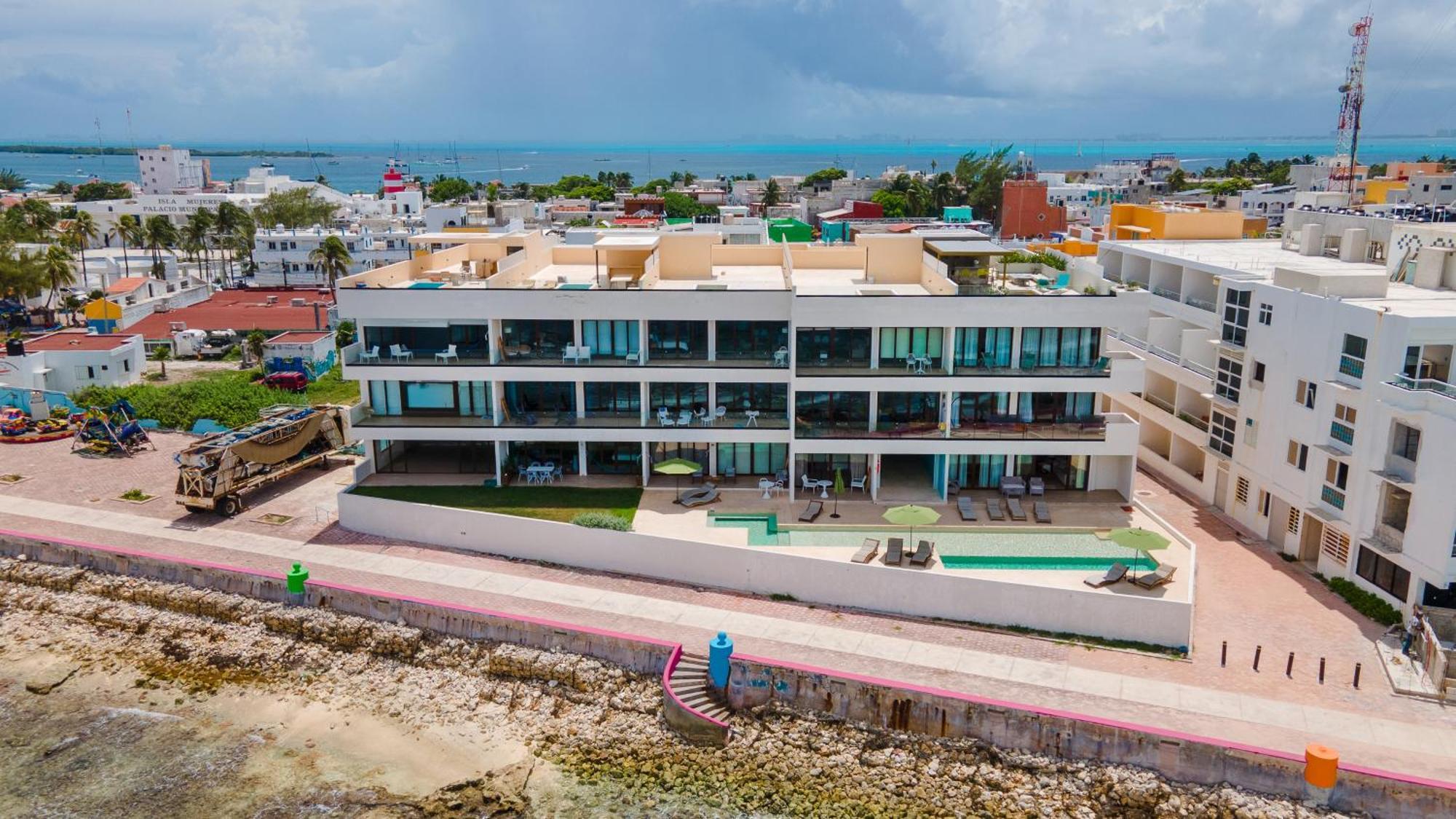 Malkita's Ocean View Paradise Apartment