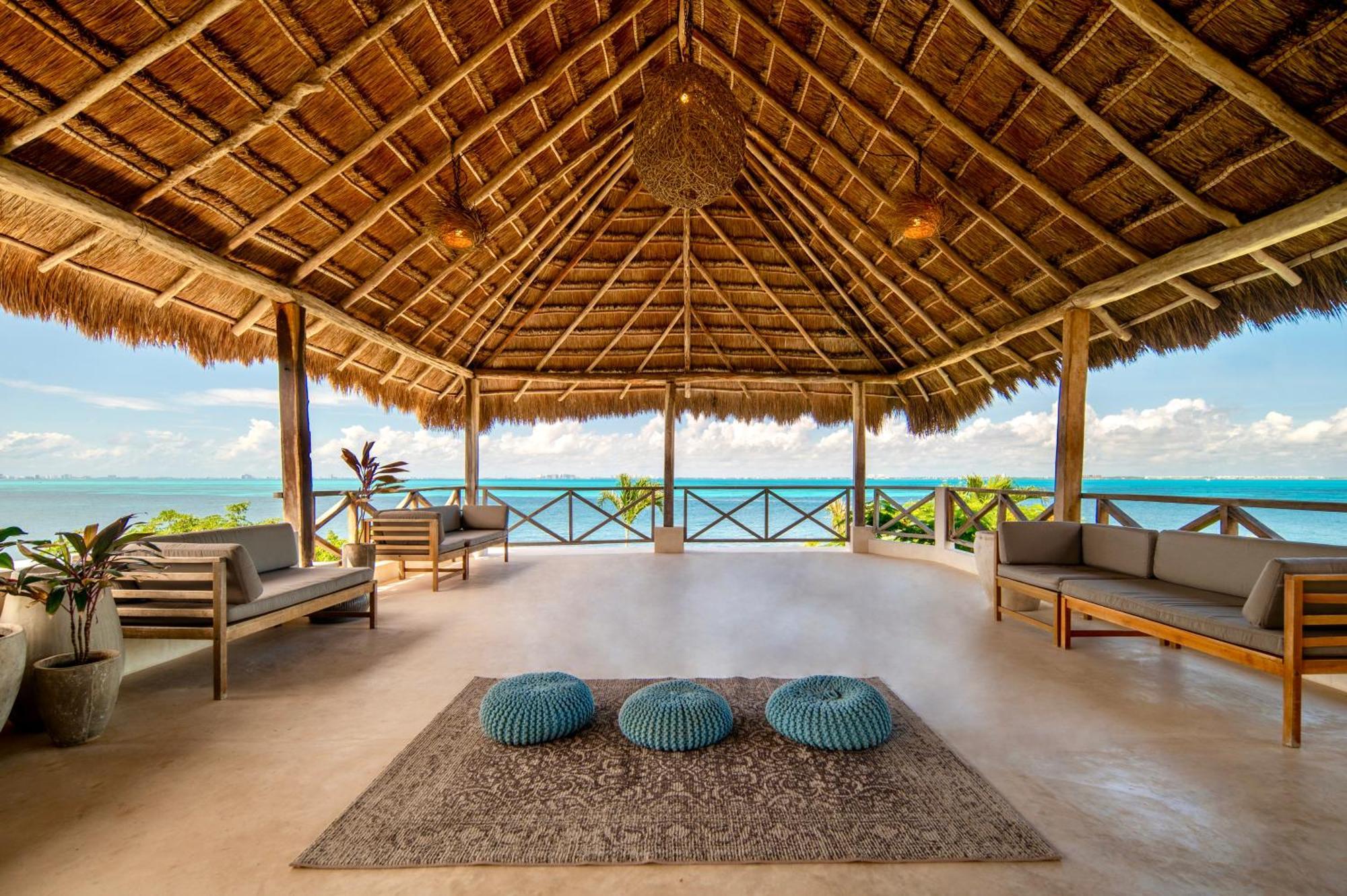Casa Coco By Coco B Isla Hotel