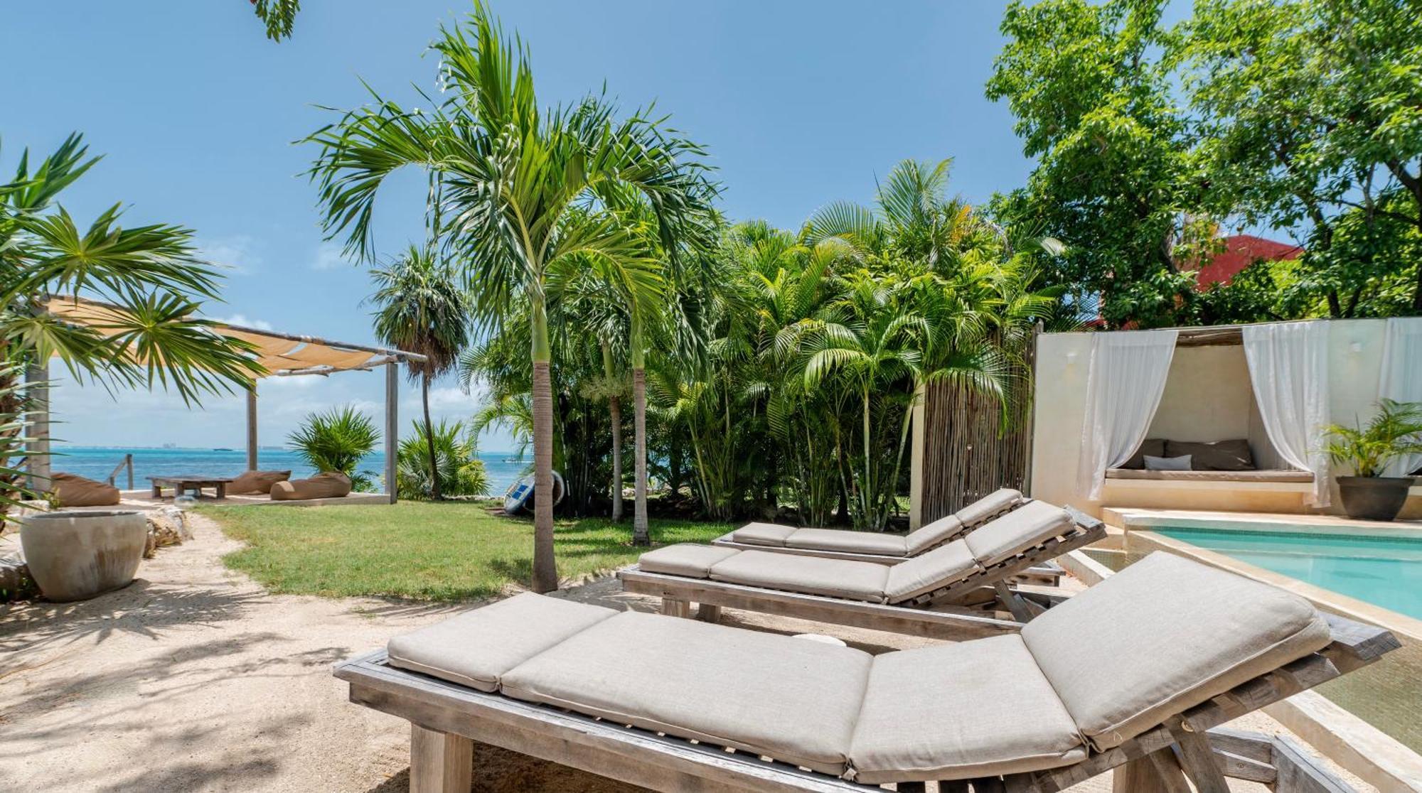 Casa Coco By Coco B Isla Hotel 3*