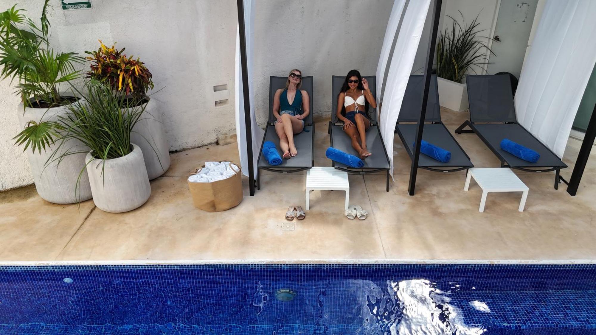 Hotel Azulea