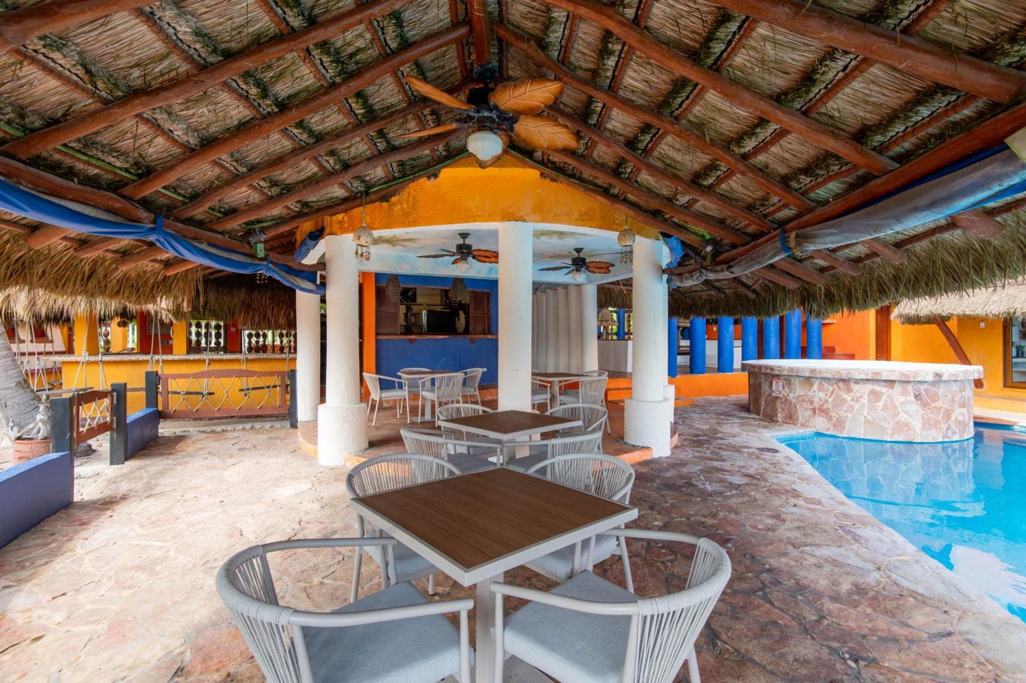 Bella Mar, Oceanfront Escape Guest house *