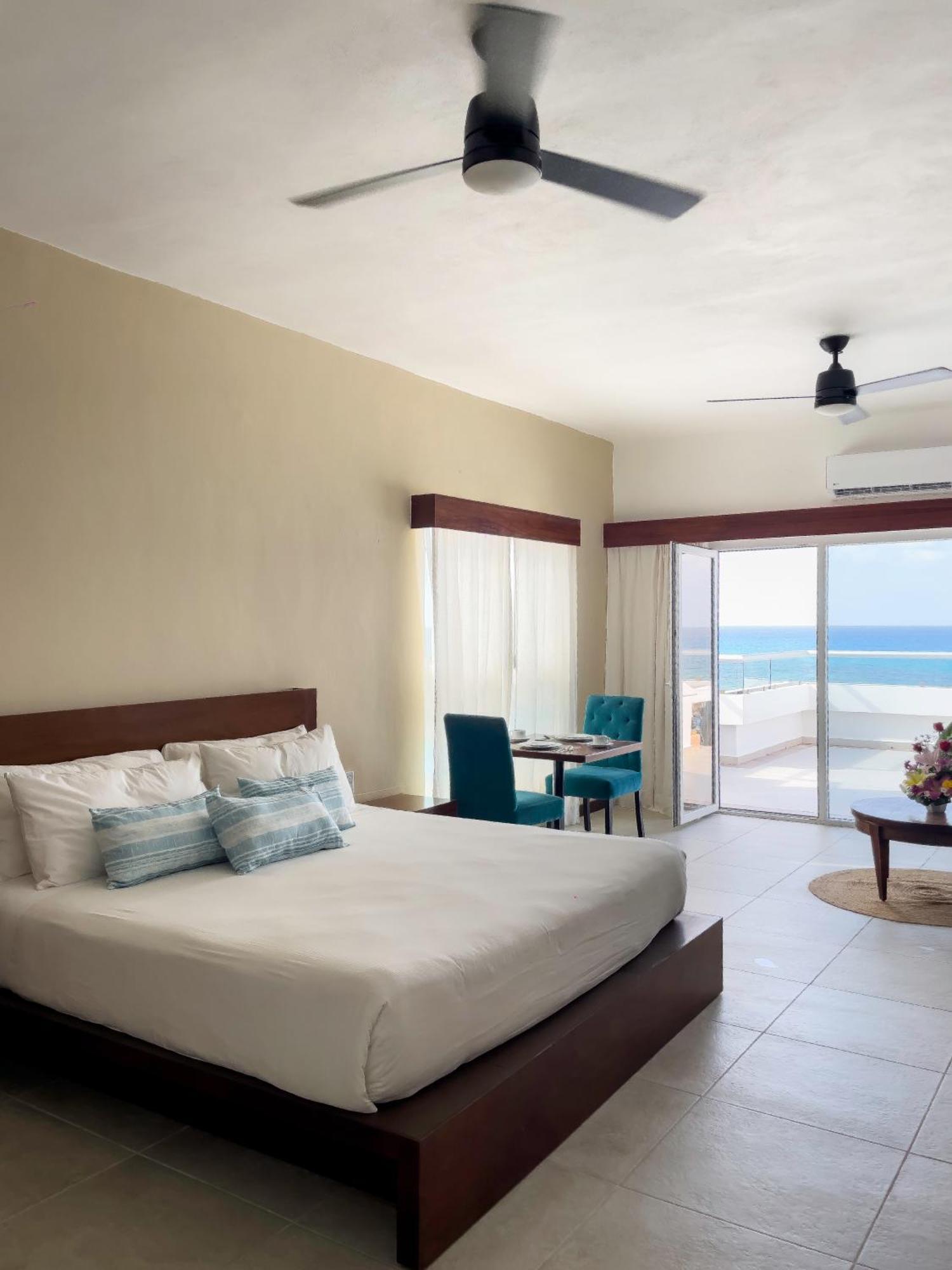 The Mint Hotel 4*