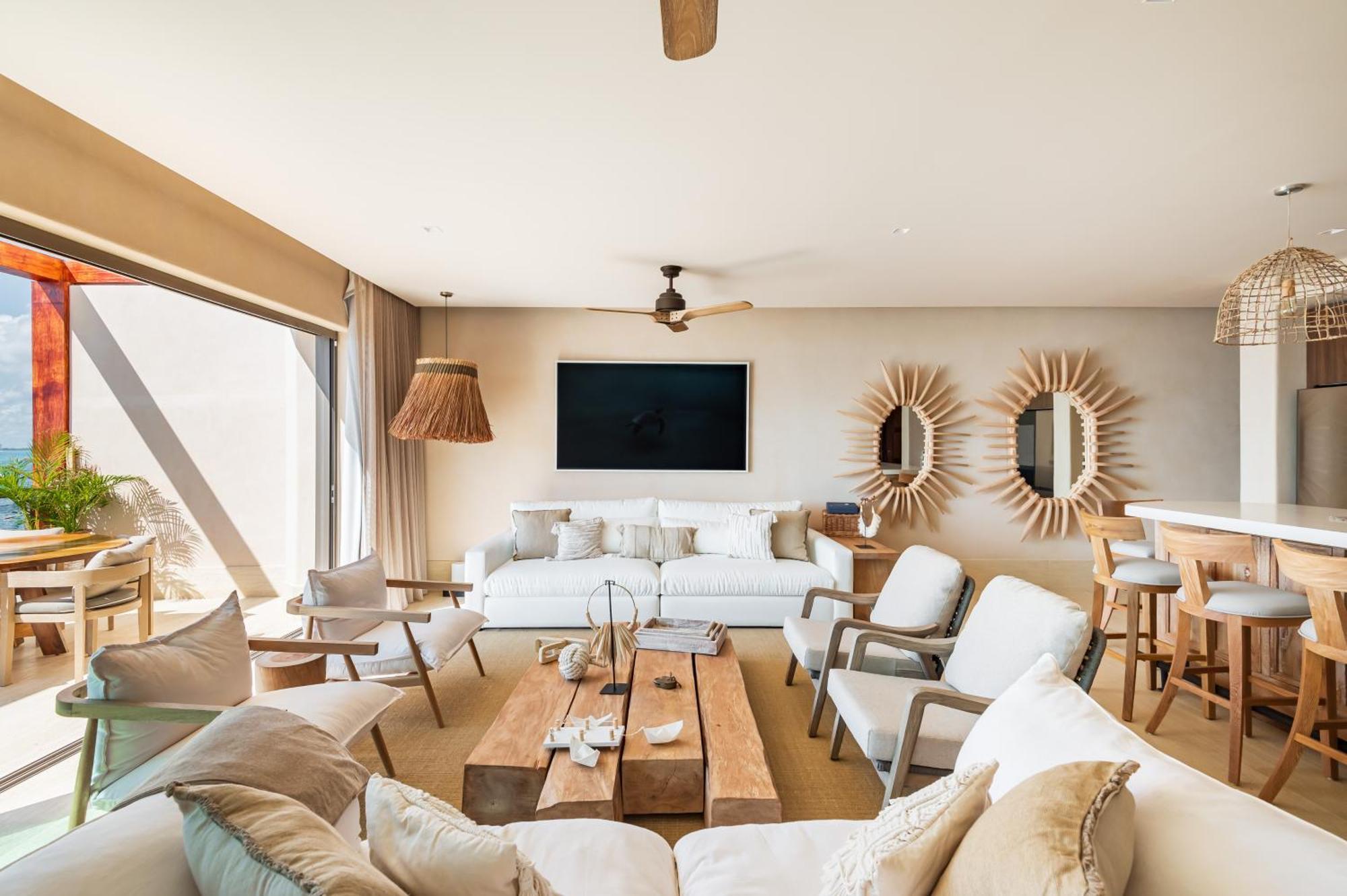 Artila Condos, Apartment *