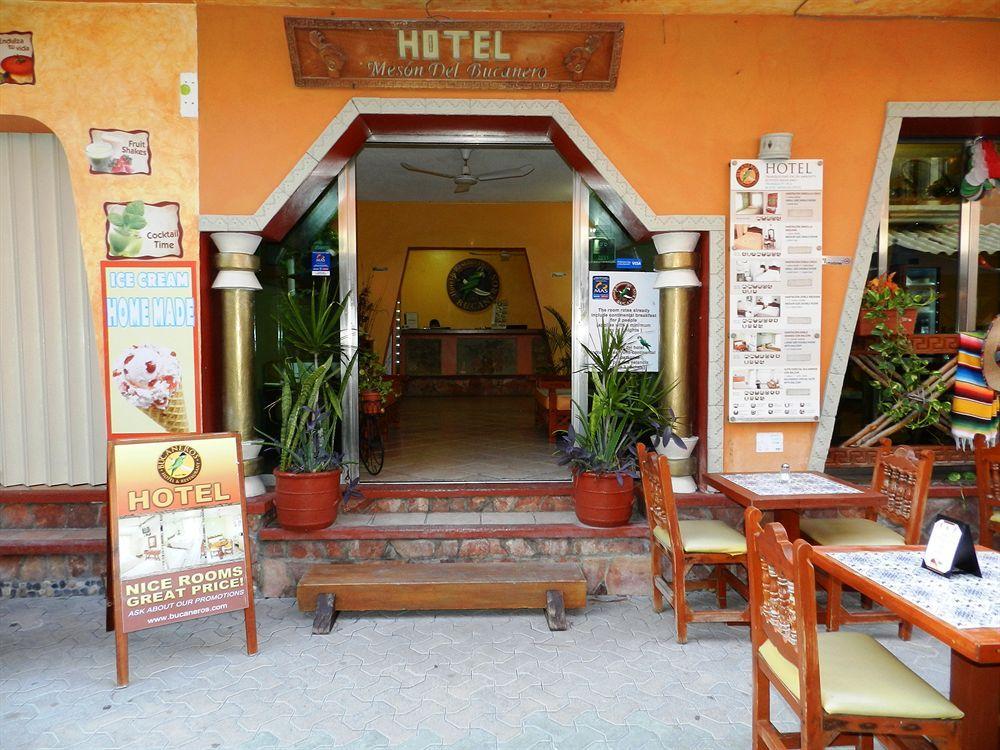 Bucaneros Hotel