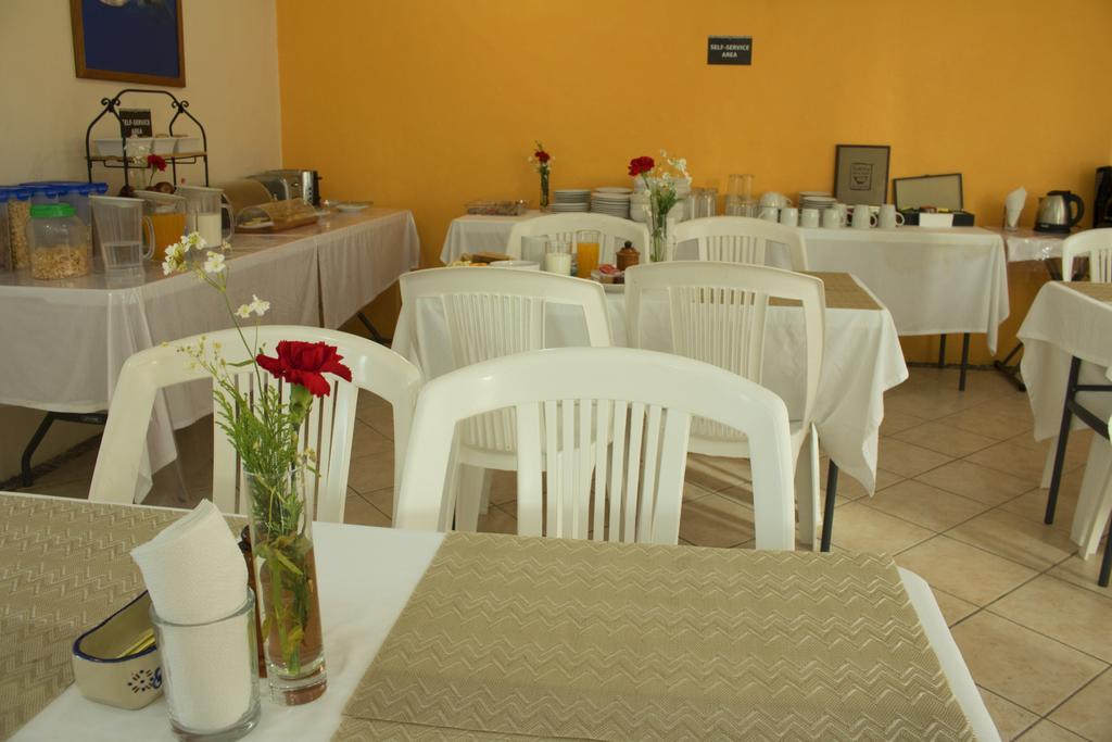 Hotel Bucaneros 3*