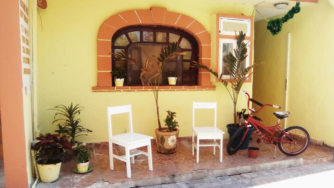 Study El Malecon Apartment