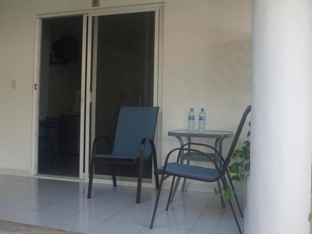 Hotel Plaza Almendros,