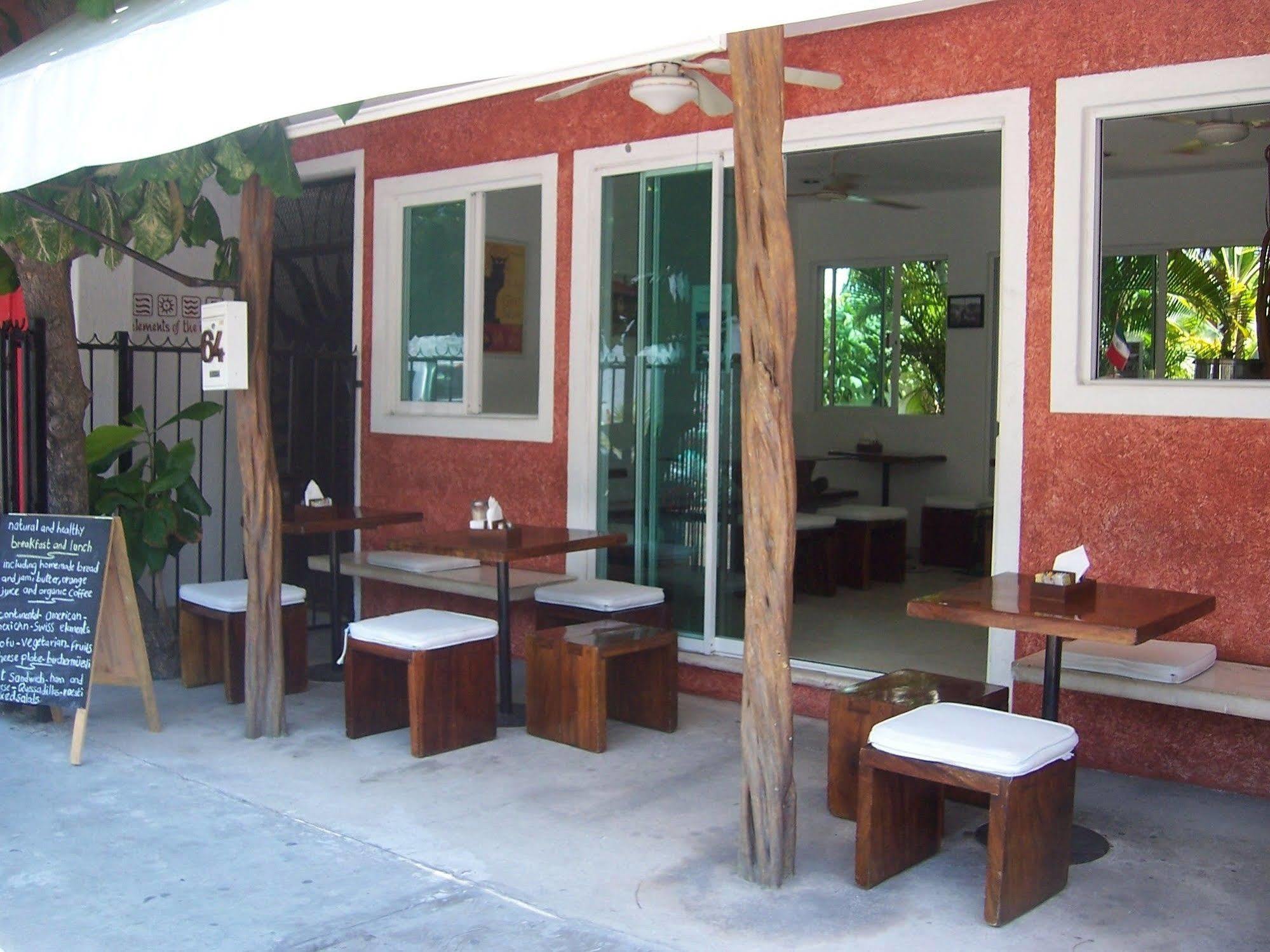Apartment Elements Of The Island *