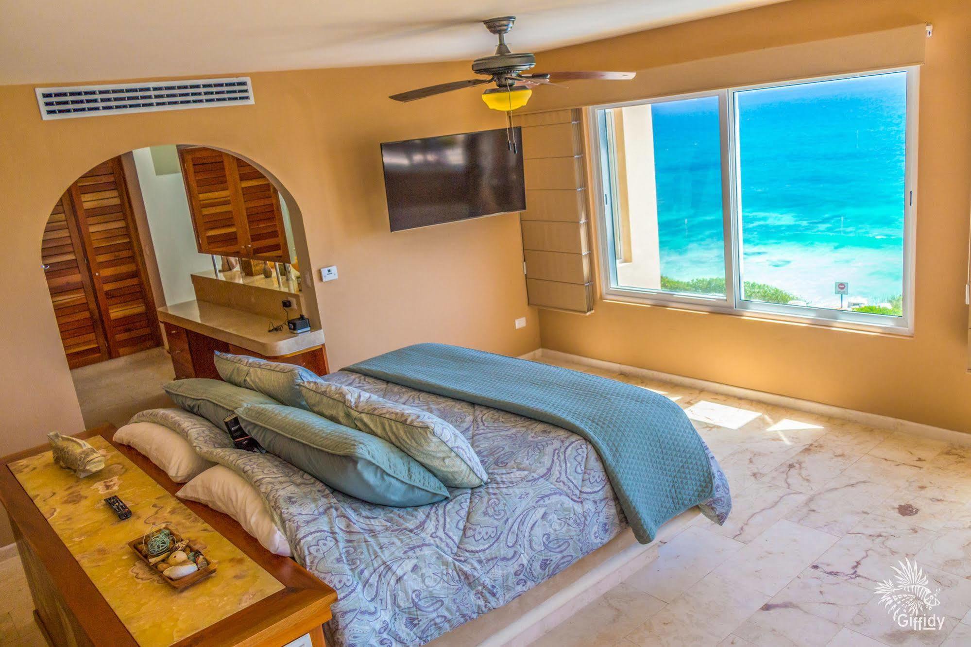 Hotel Isla 33 & Isla Mujeres