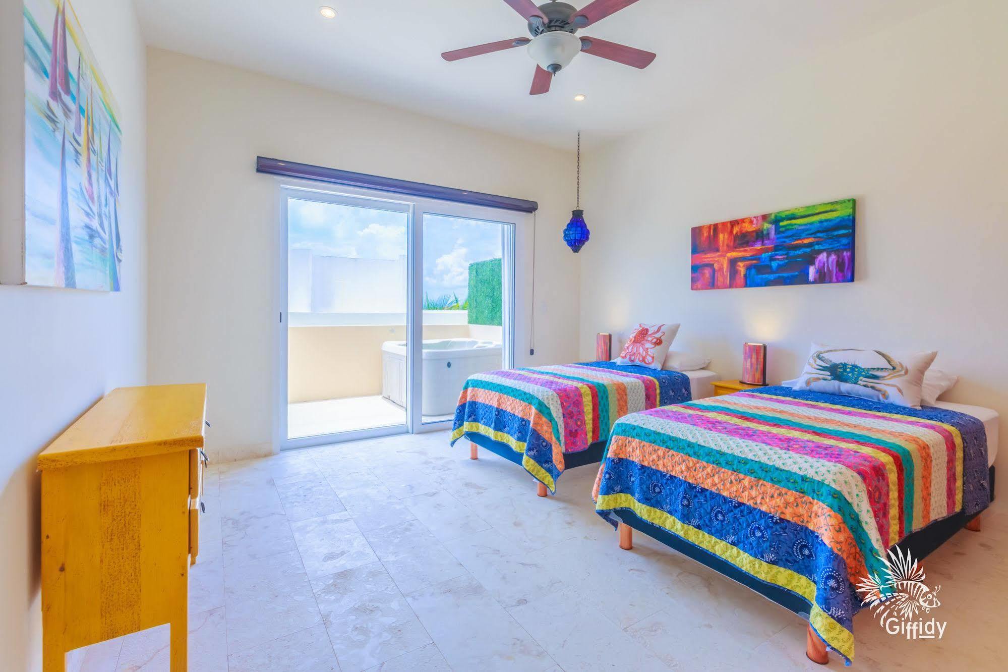 Hotel Isla 33 &