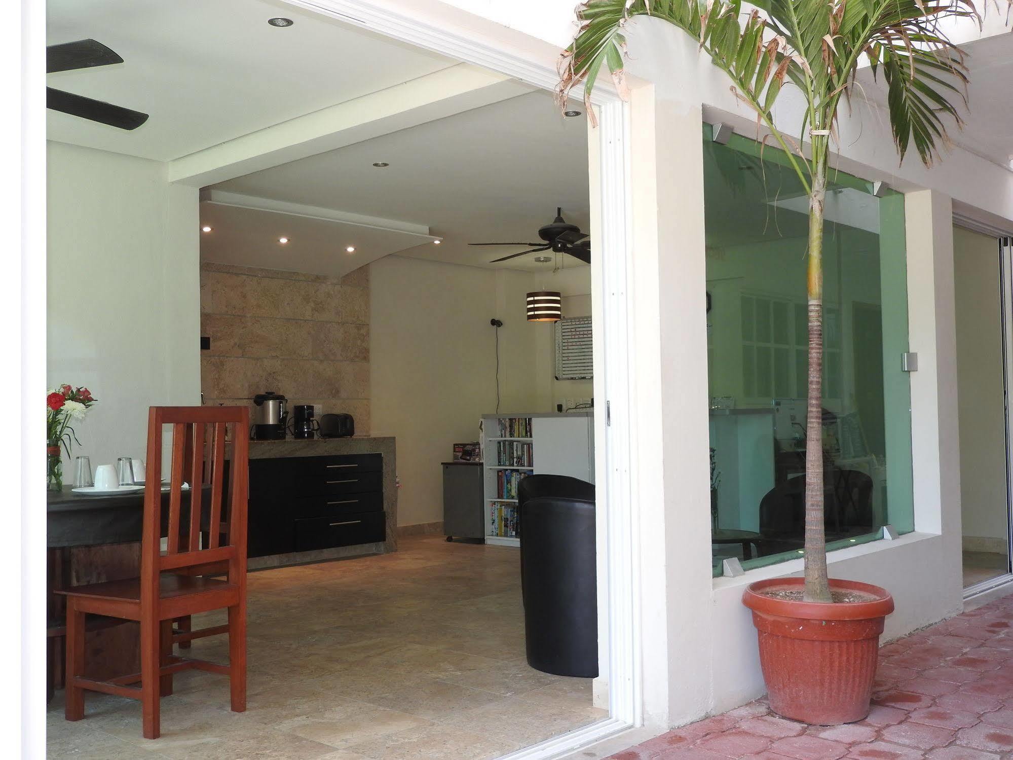 Xbulu-ha Hotel Isla Mujeres