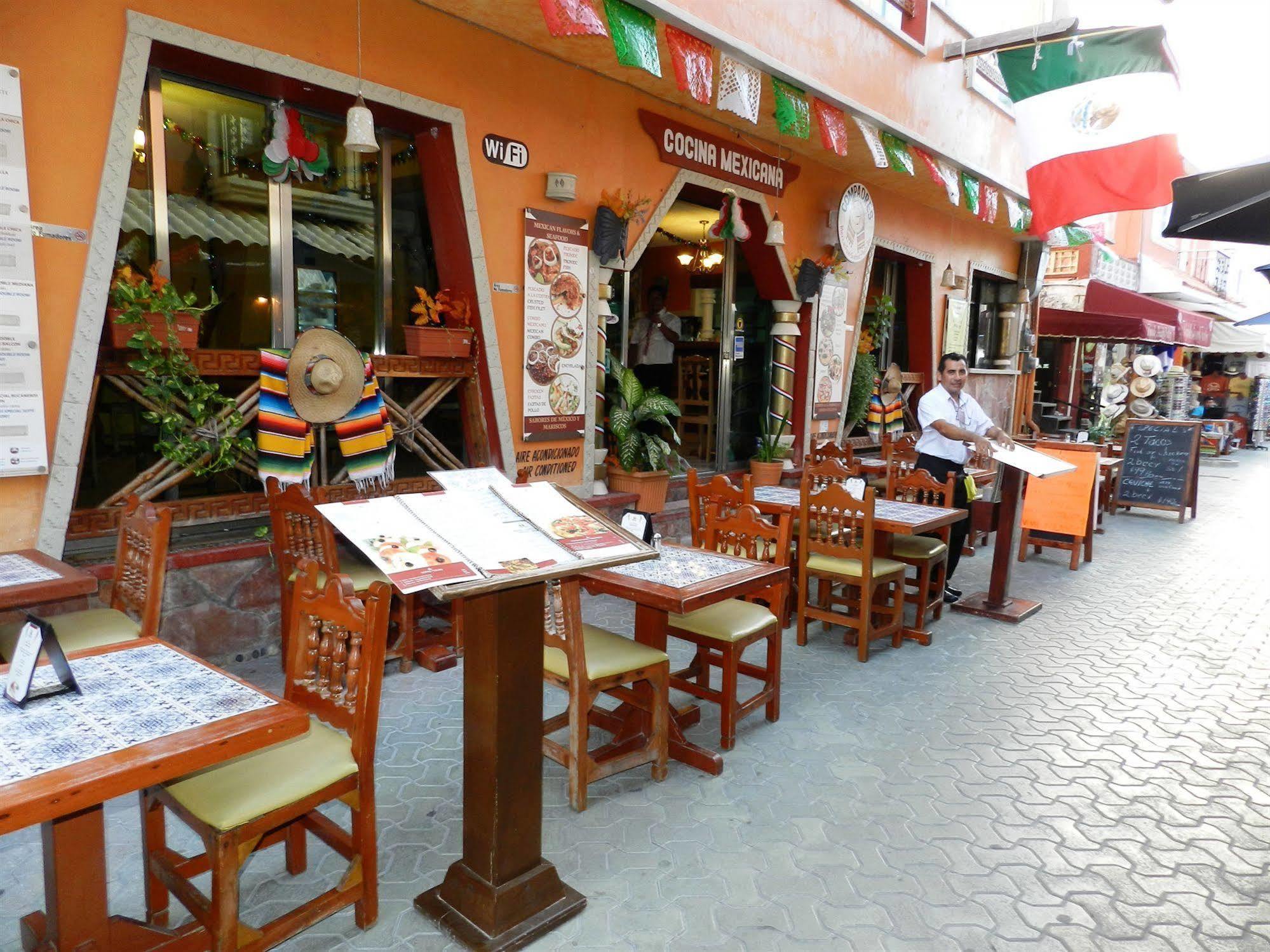 Hotel Bucaneros Isla Mujeres