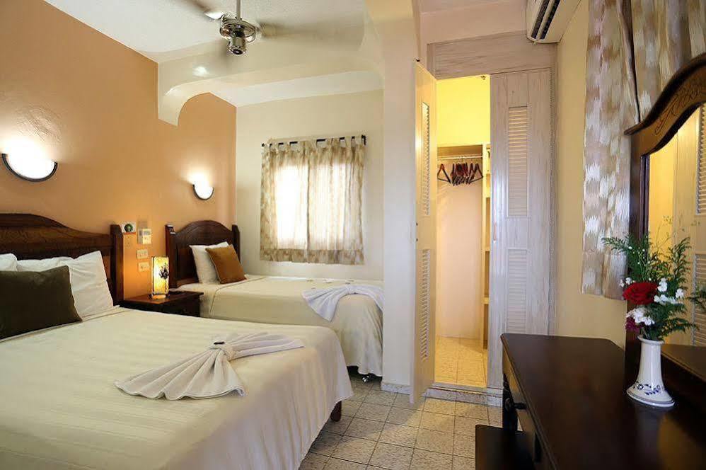 Hotel Bucaneros Isla Mujeres