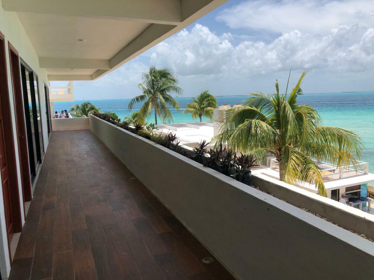Cuxos Beachfront 4* Isla Mujeres