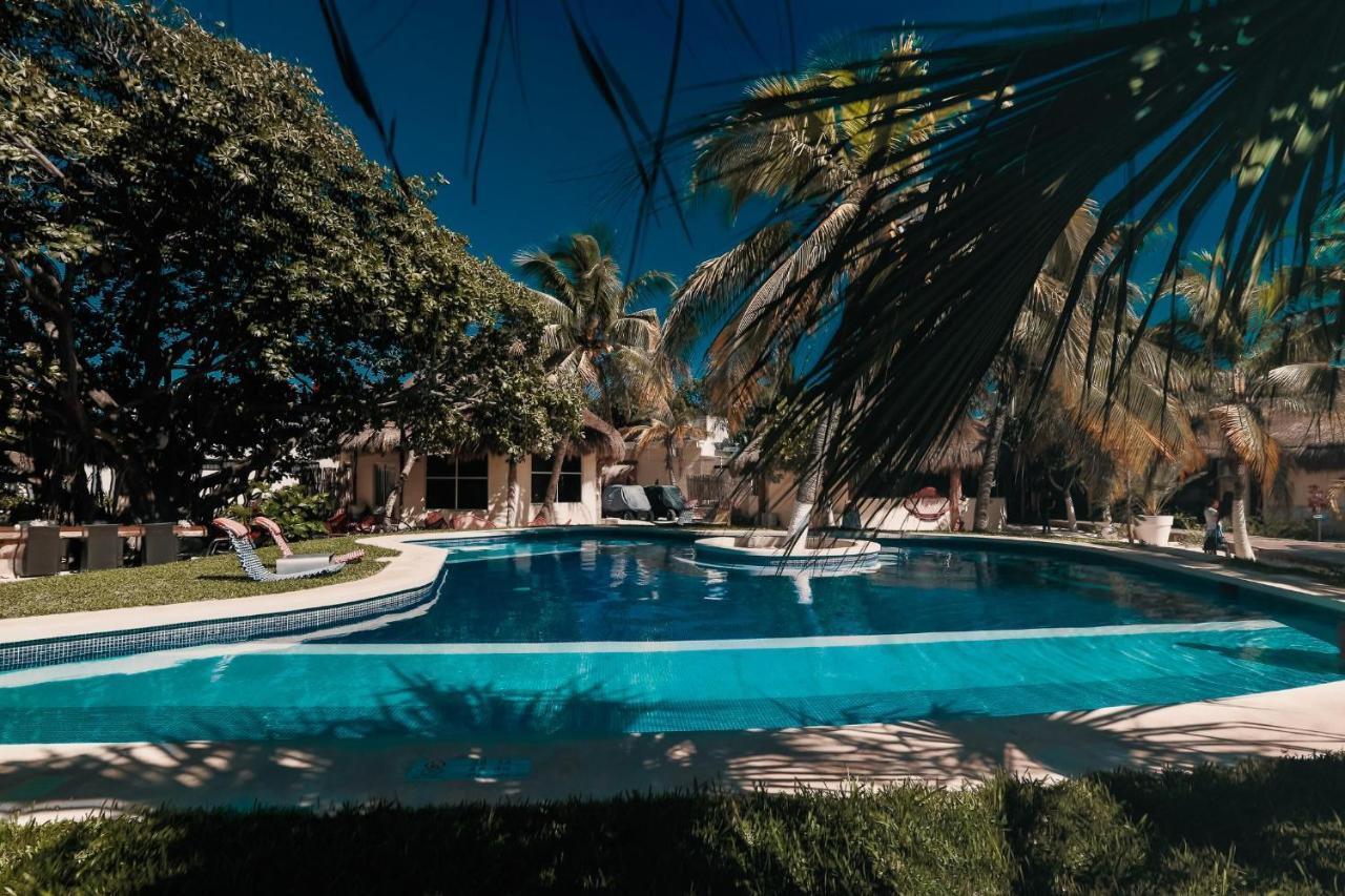 Paradise Hotel