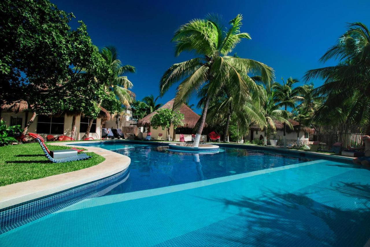 Paradise Hotel