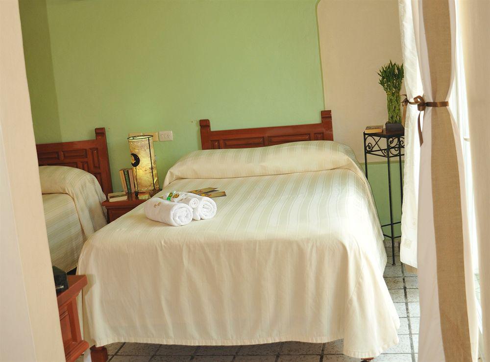 Bucaneros Hotel 3*
