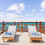Villa Azul Maya