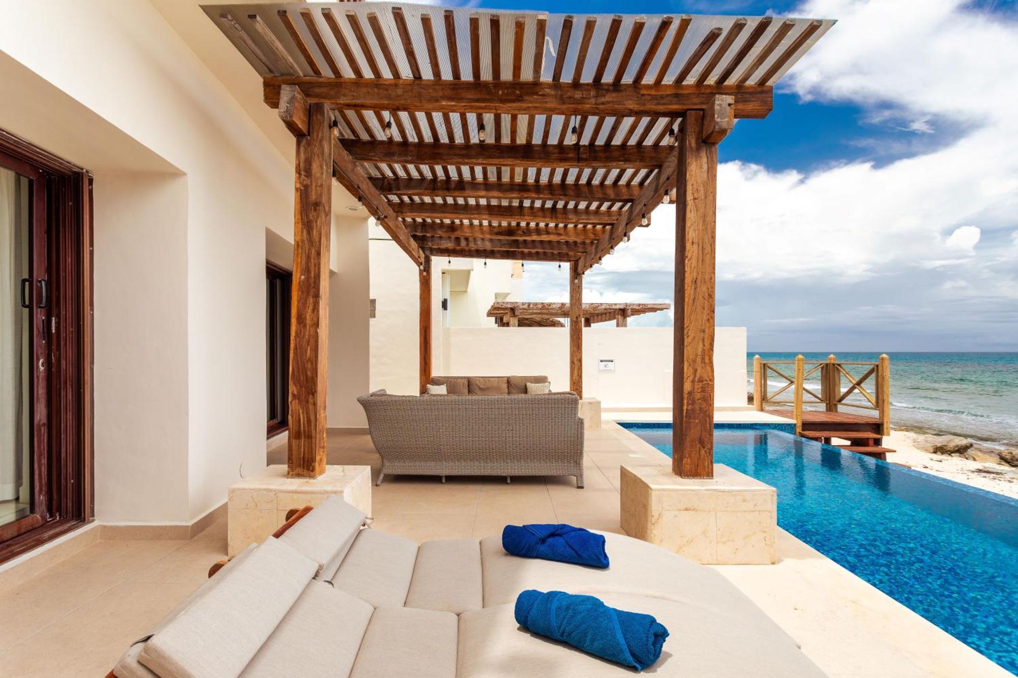 Casa Javi- Ocean Front Located Mid Villa Isla Mujeres