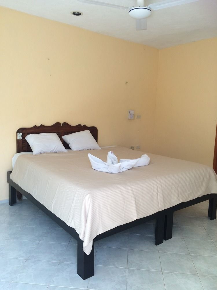 Caracol Hotel