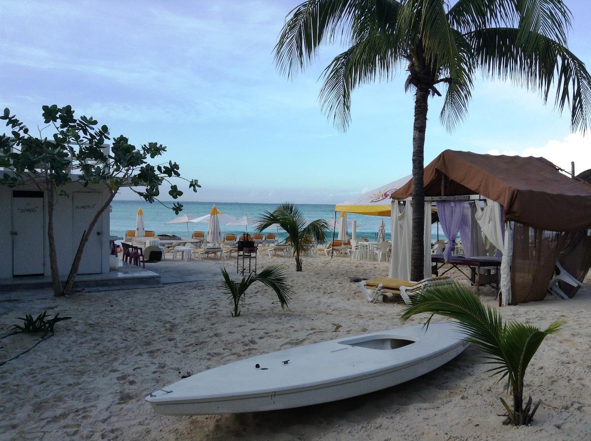 Hotel Chichis And Charlies Beachfront Isla Mujeres