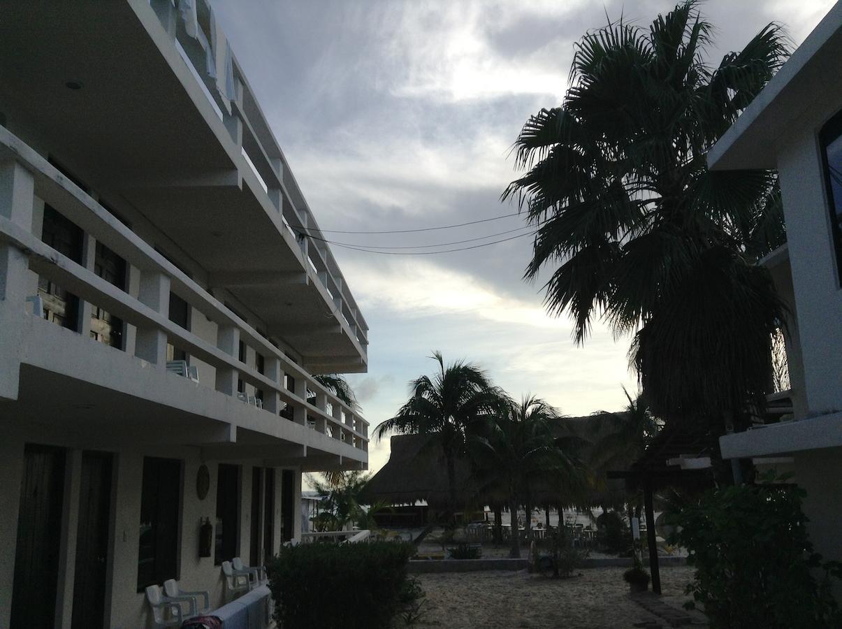 Chichis And Charlies Beachfront 3* Isla Mujeres