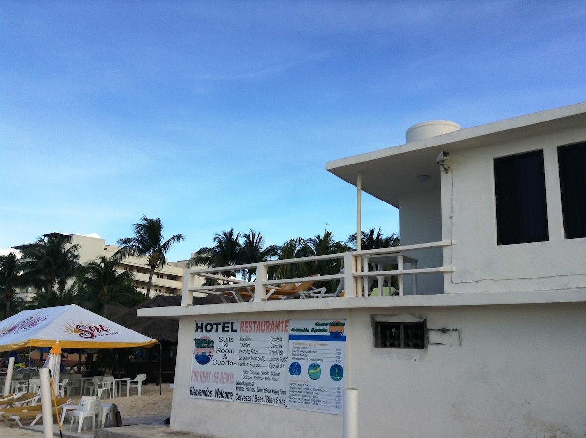 Hotel Chichis And Charlies Beachfront Isla Mujeres