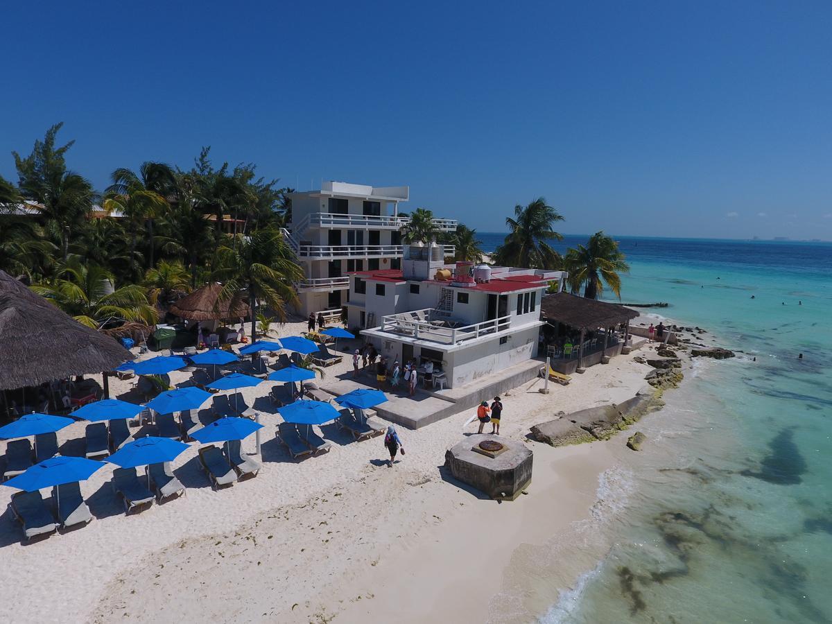 Hotel Chichis And Charlies Beachfront Isla Mujeres