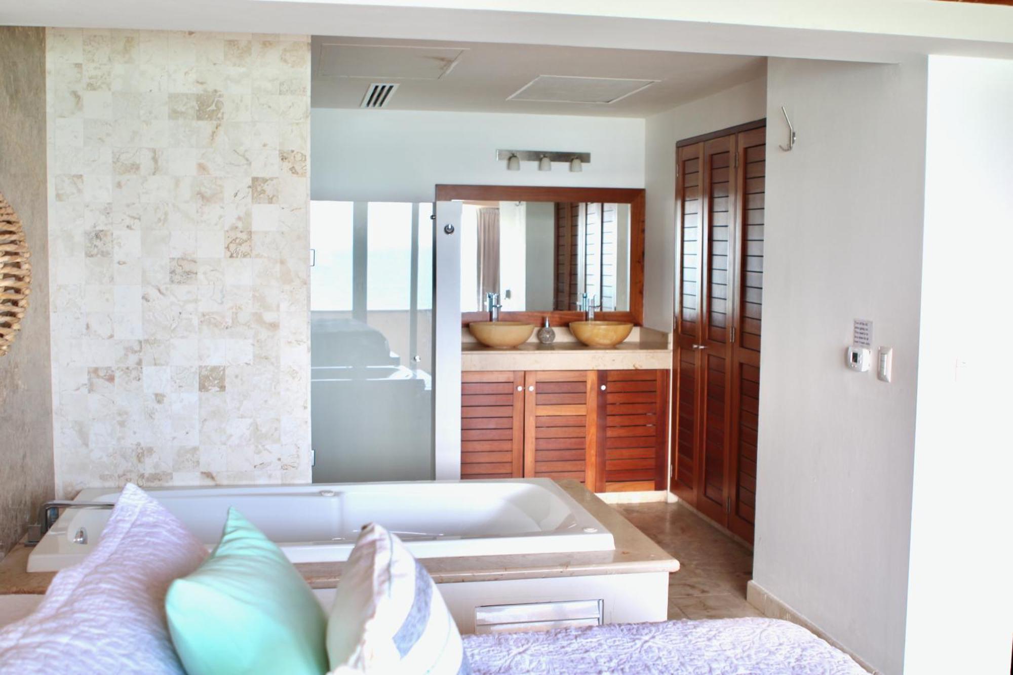 Isla Serena Apartment